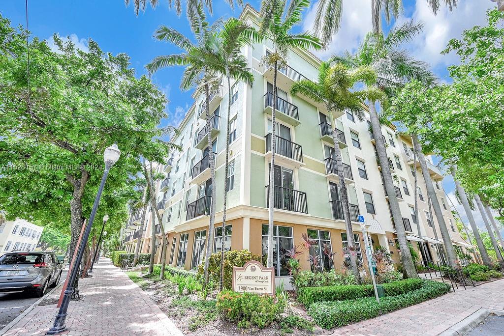 1900 Van Buren St Unit 311 B, Hollywood, Florida 33020