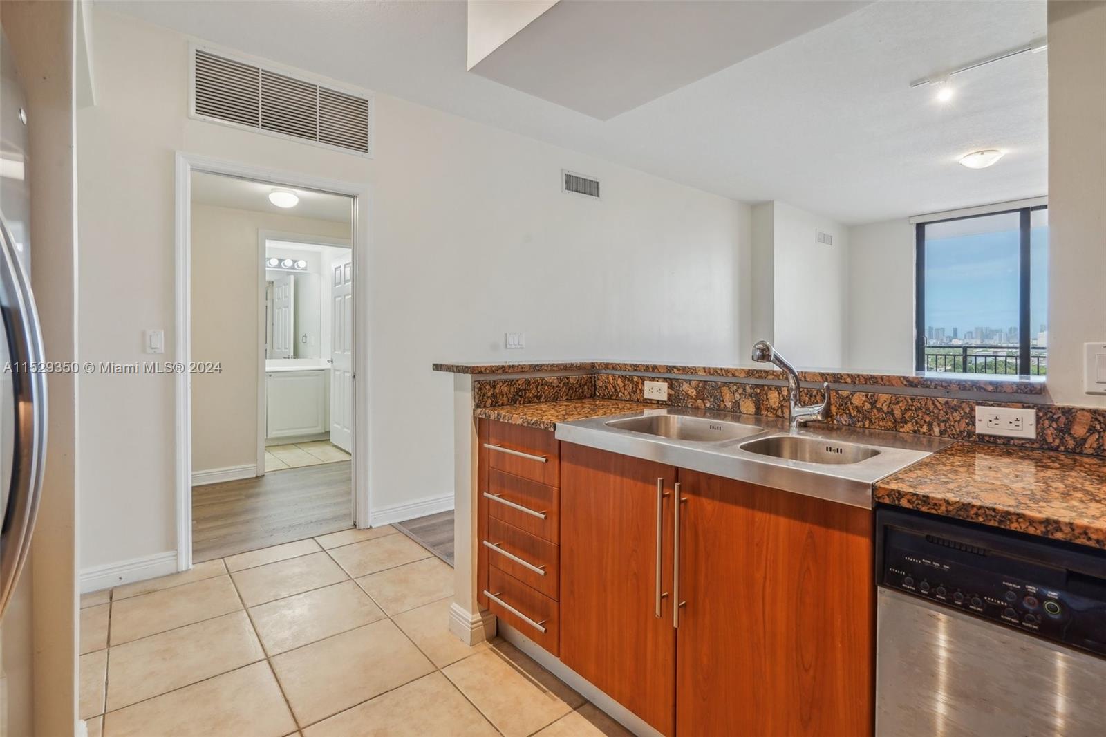 888 S Douglas Rd #1402, Coral Gables, Florida image 24