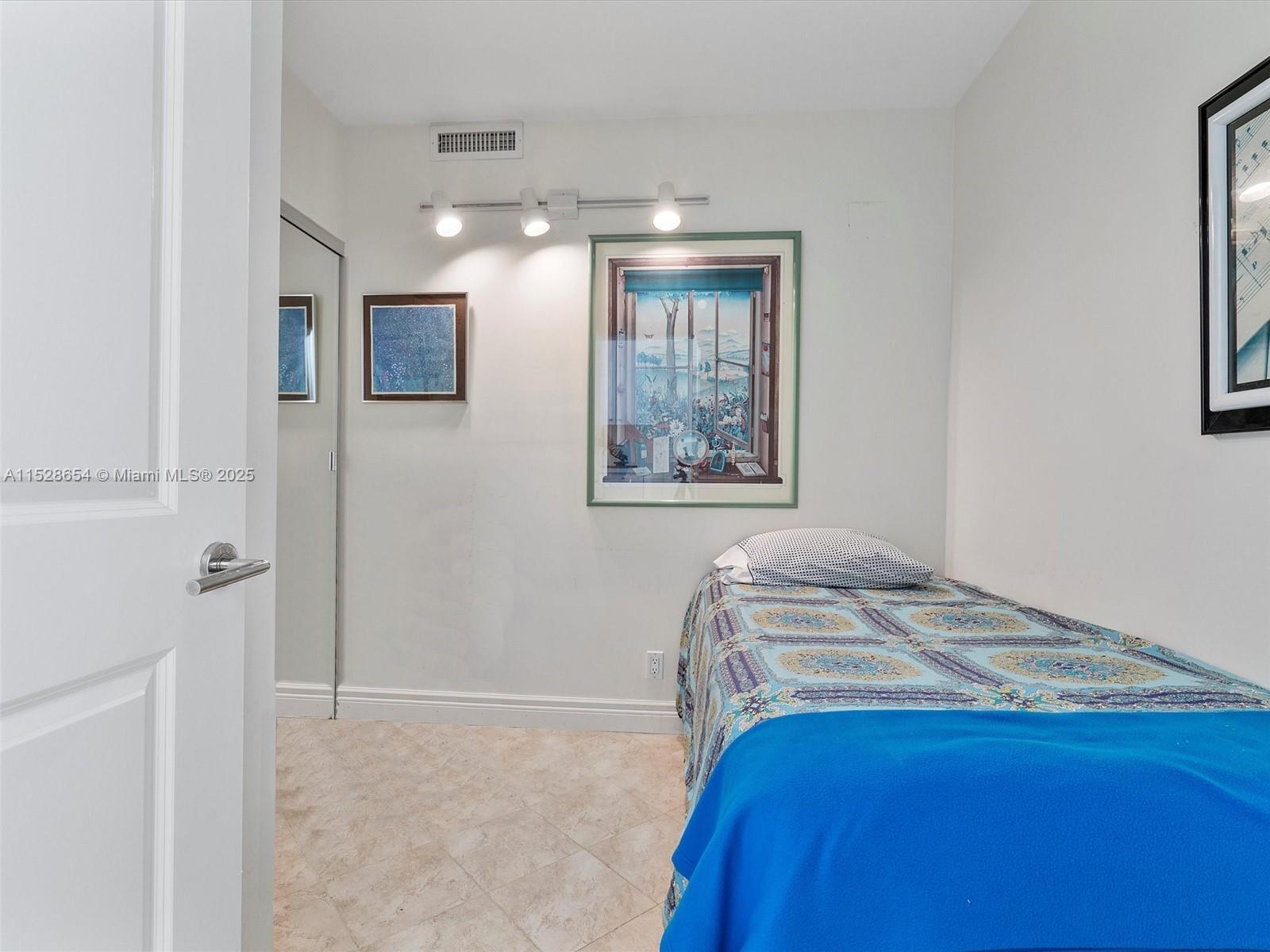 10155 Collins Ave #405, Bal Harbour FL 33154