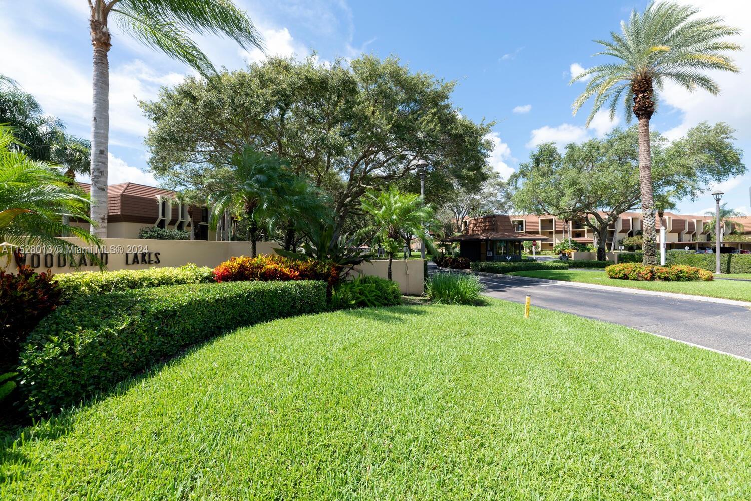 5188 Woodland Lakes Dr #337, Palm Beach Gardens, Florida image 35