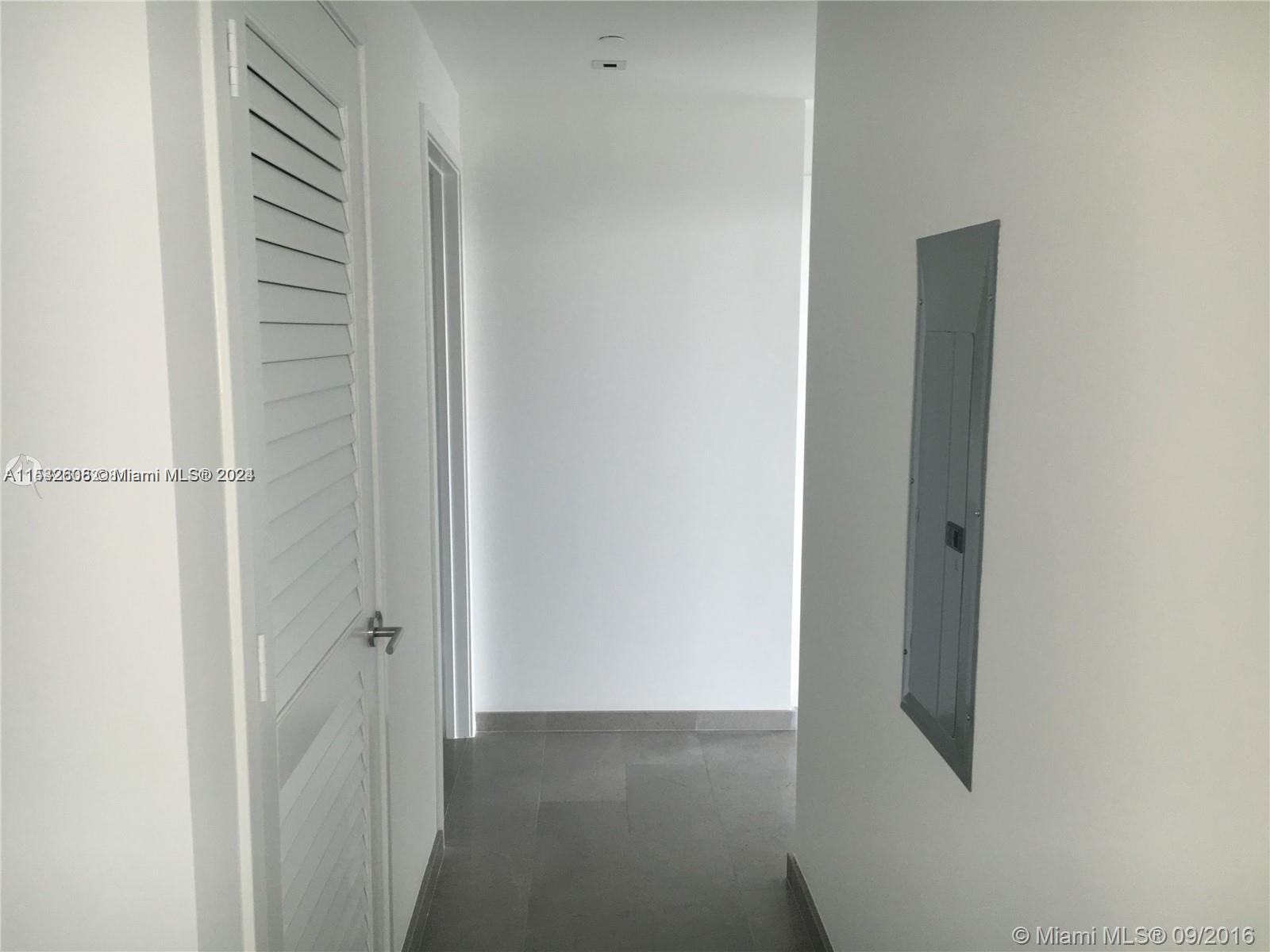 68 SE 6th St #3510, Miami, Florida image 12