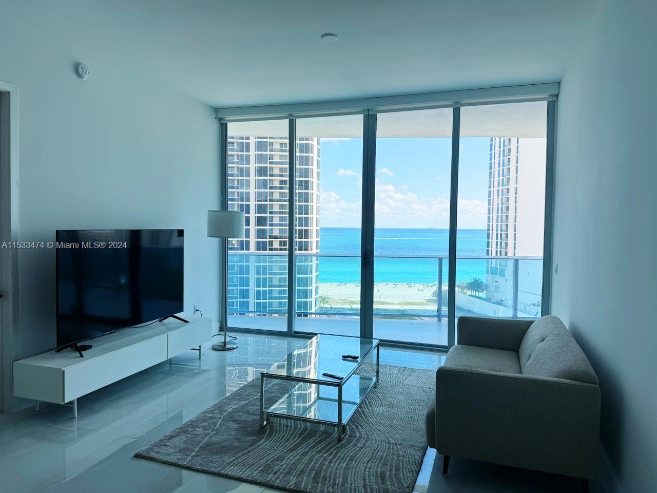 Apartamento para Alugar em Sunny Isles Beach, FL