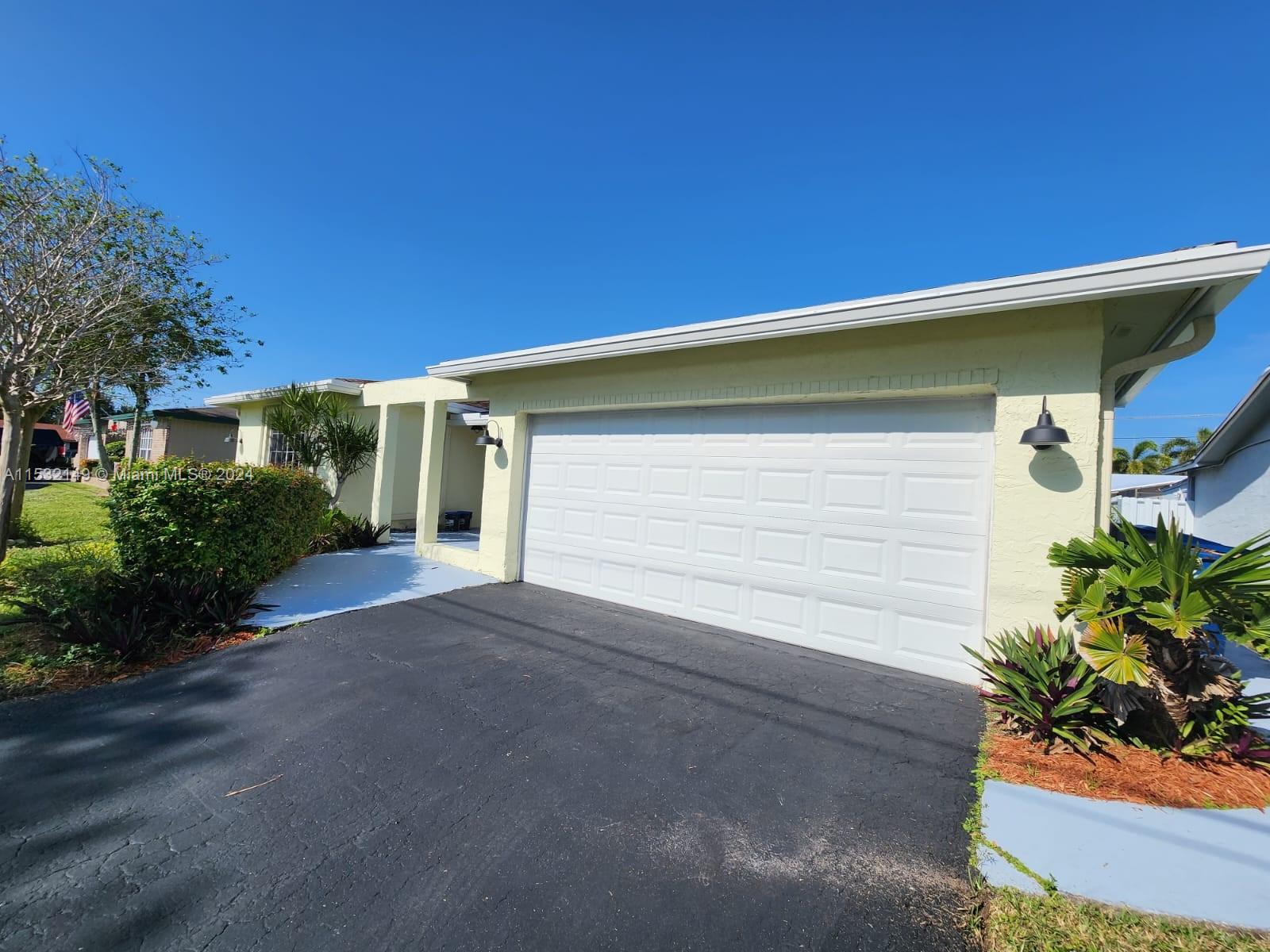 10551 Sunset Strip, Sunrise, Florida image 27