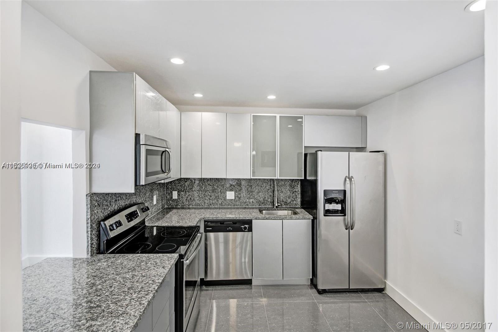 2801 NE 183rd St #2208W, Aventura, Florida image 3