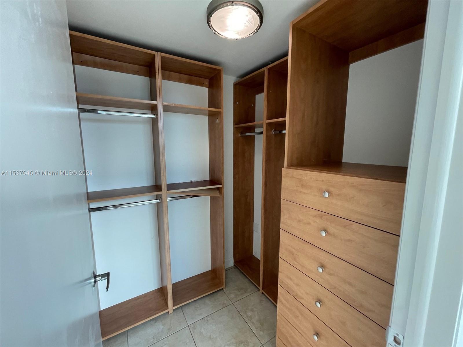 350 S Miami Ave #3110, Miami FL 33130