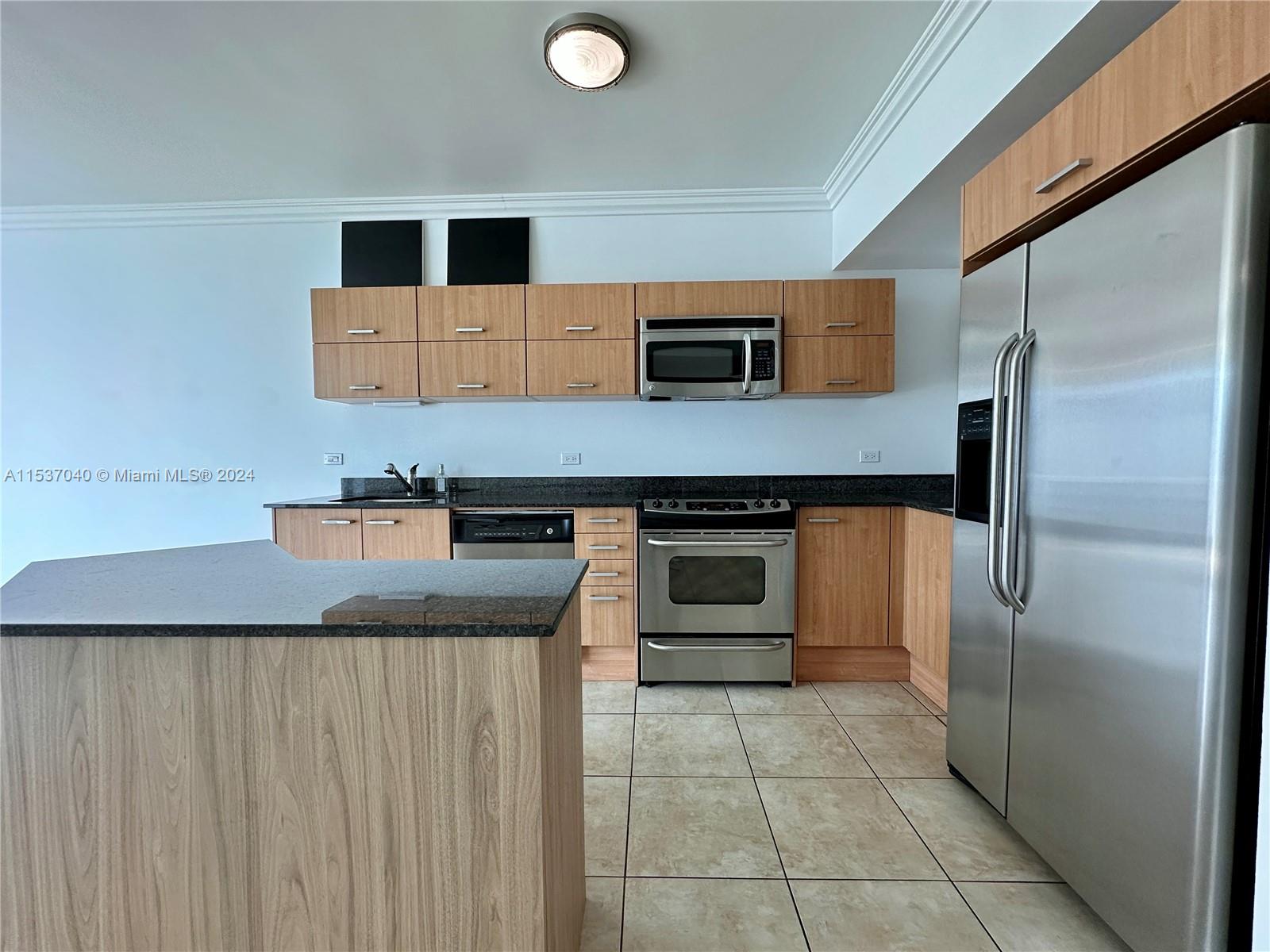 350 S Miami Ave #3110, Miami FL 33130