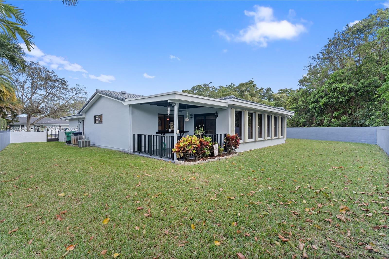 7400 Sabal Dr, Miami Lakes, Florida image 37