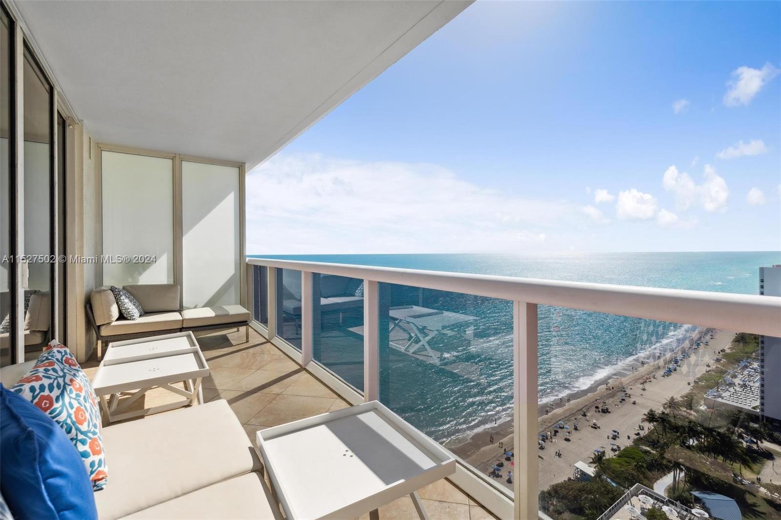 Condo for Rent in Hallandale Beach, FL