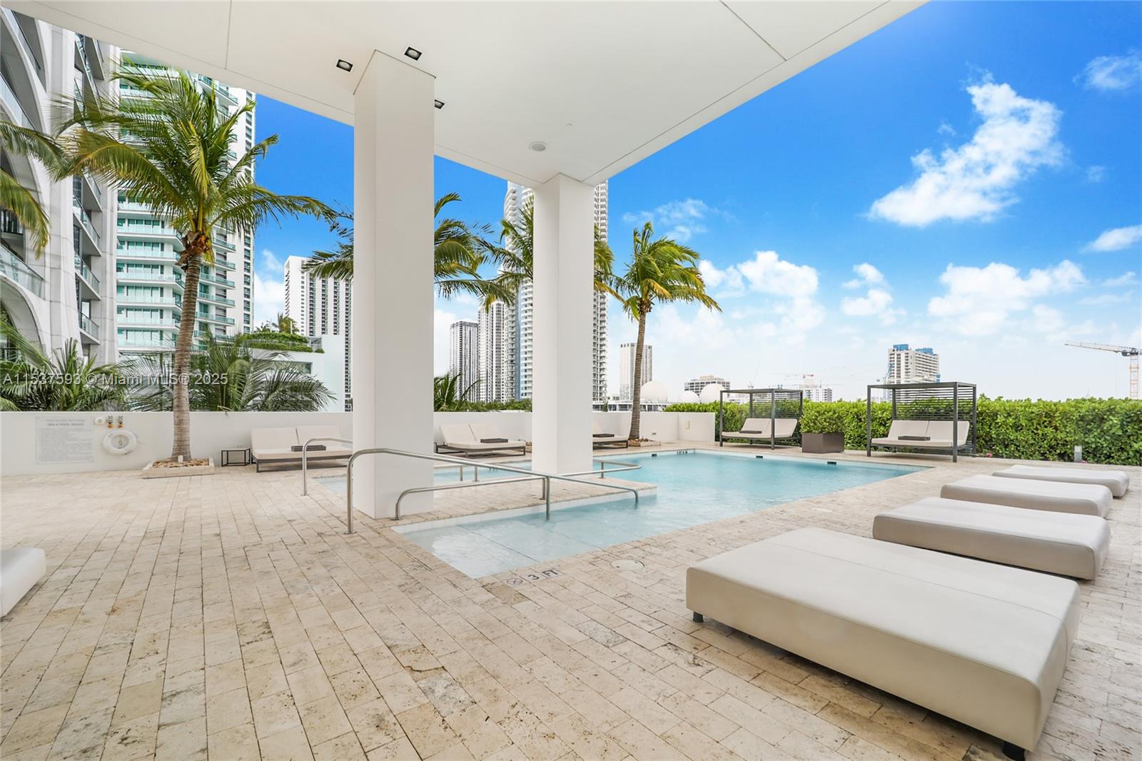 1040 Biscayne Blvd #1805, Miami FL 33132