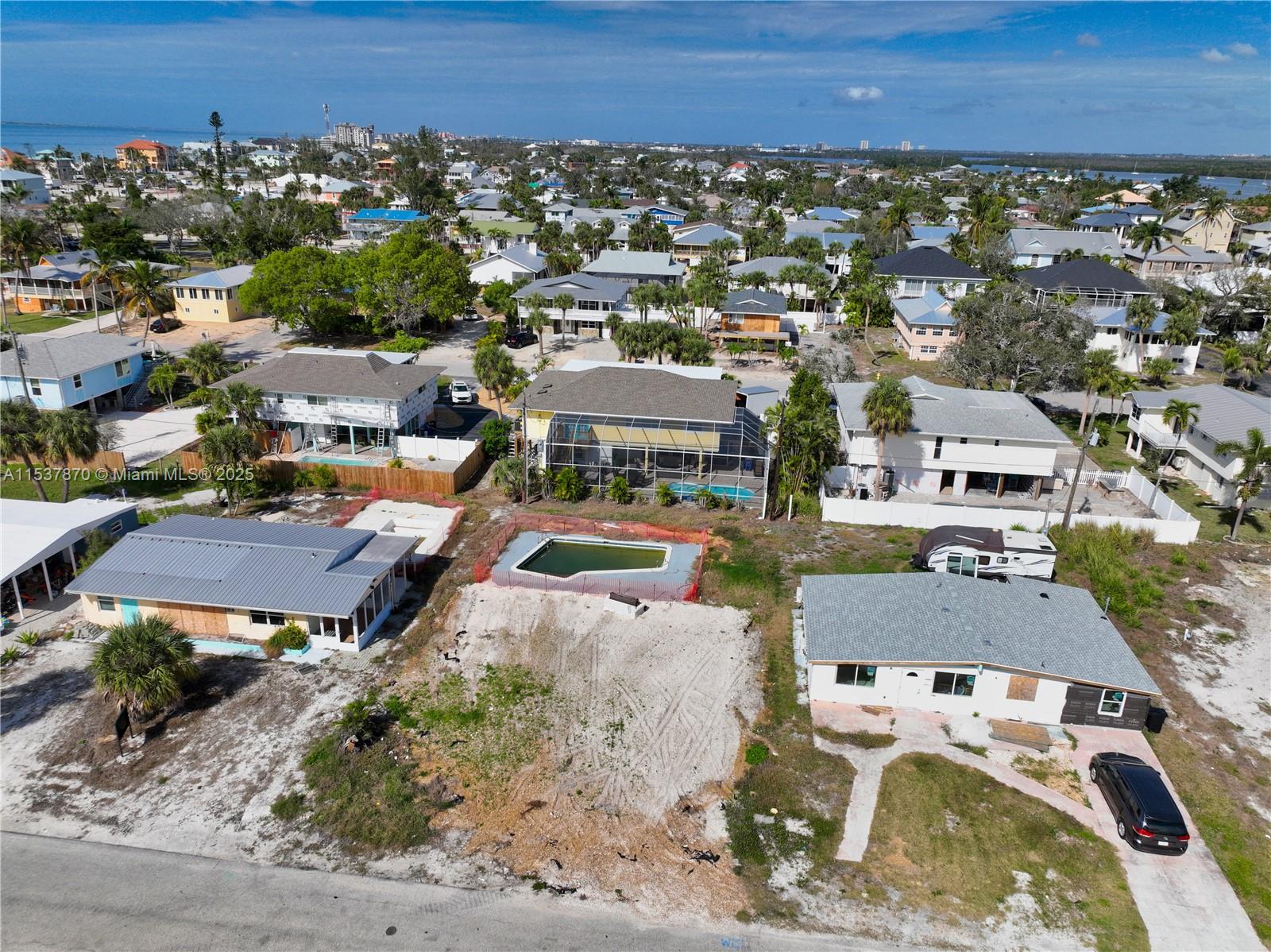 161 Hibiscus Dr, Fort Myers, Florida image 4