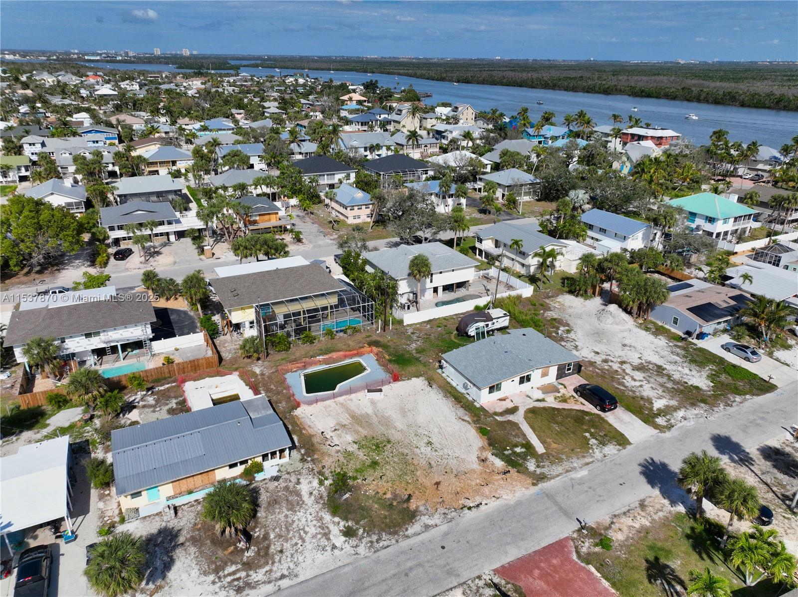 161 Hibiscus Dr, Fort Myers, Florida image 7