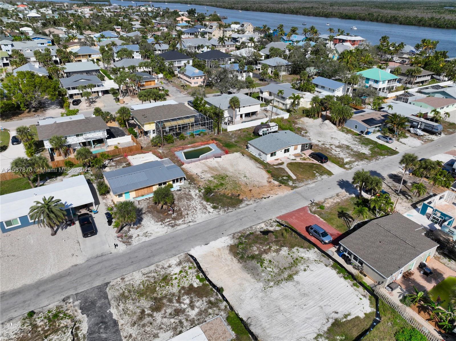 161 Hibiscus Dr, Fort Myers, Florida image 8