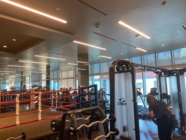 851 NE 1st Ave #1500, Miami FL 33132