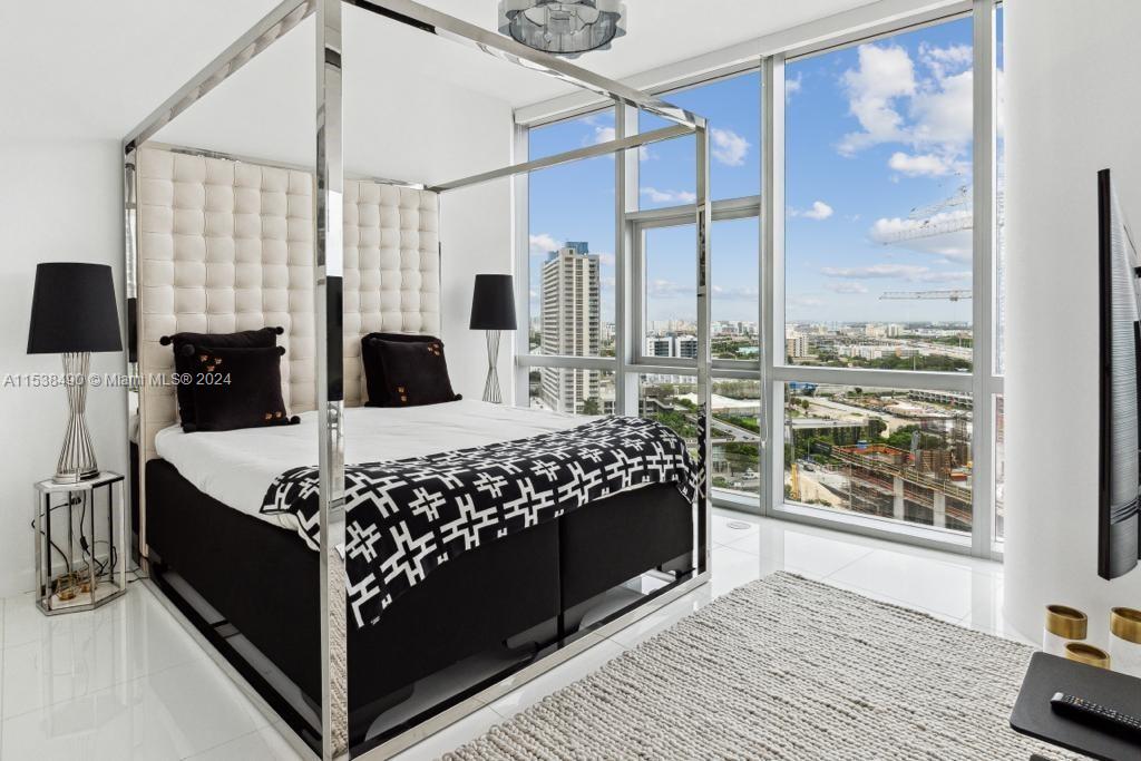 851 NE 1st Ave #1500, Miami FL 33132