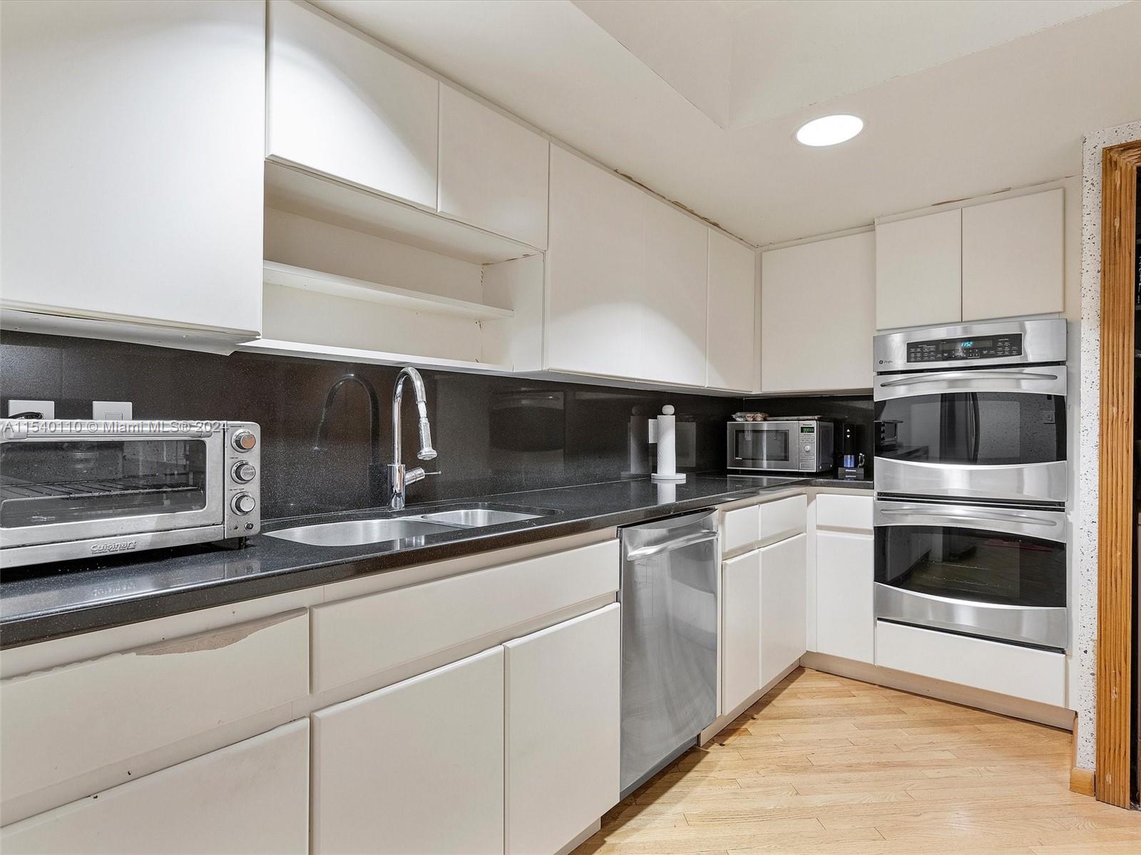 10155 Collins Ave #506, Bal Harbour FL 33154