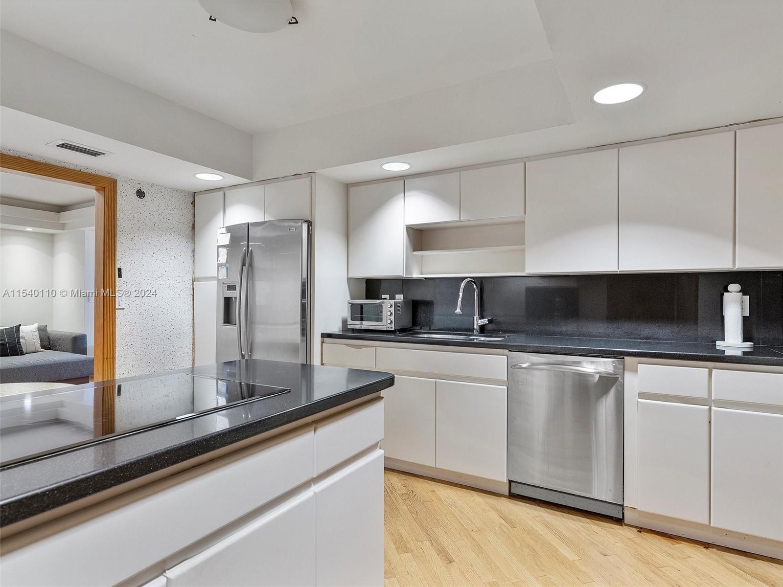 10155 Collins Ave #506, Bal Harbour FL 33154