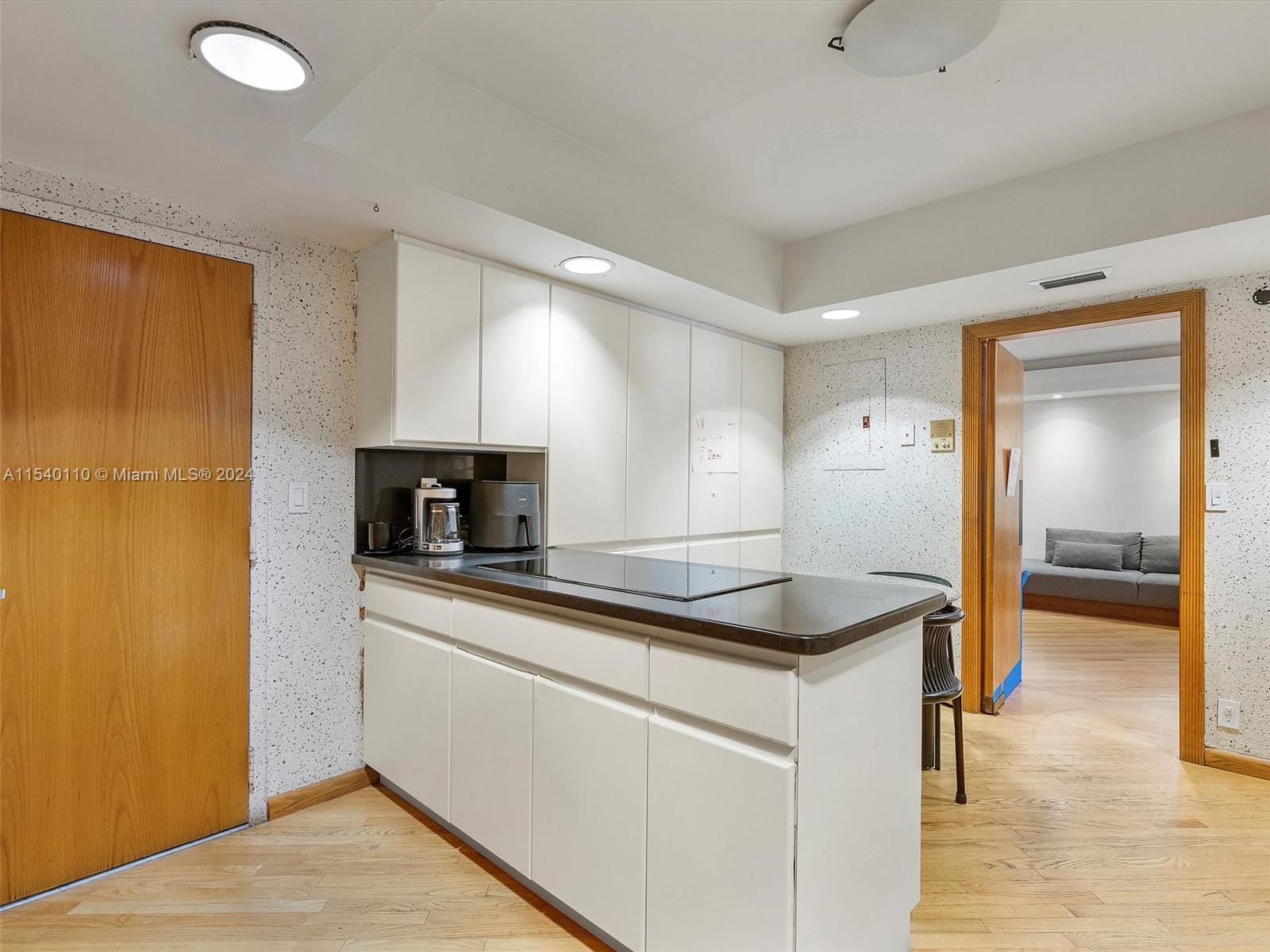 10155 Collins Ave #506, Bal Harbour FL 33154