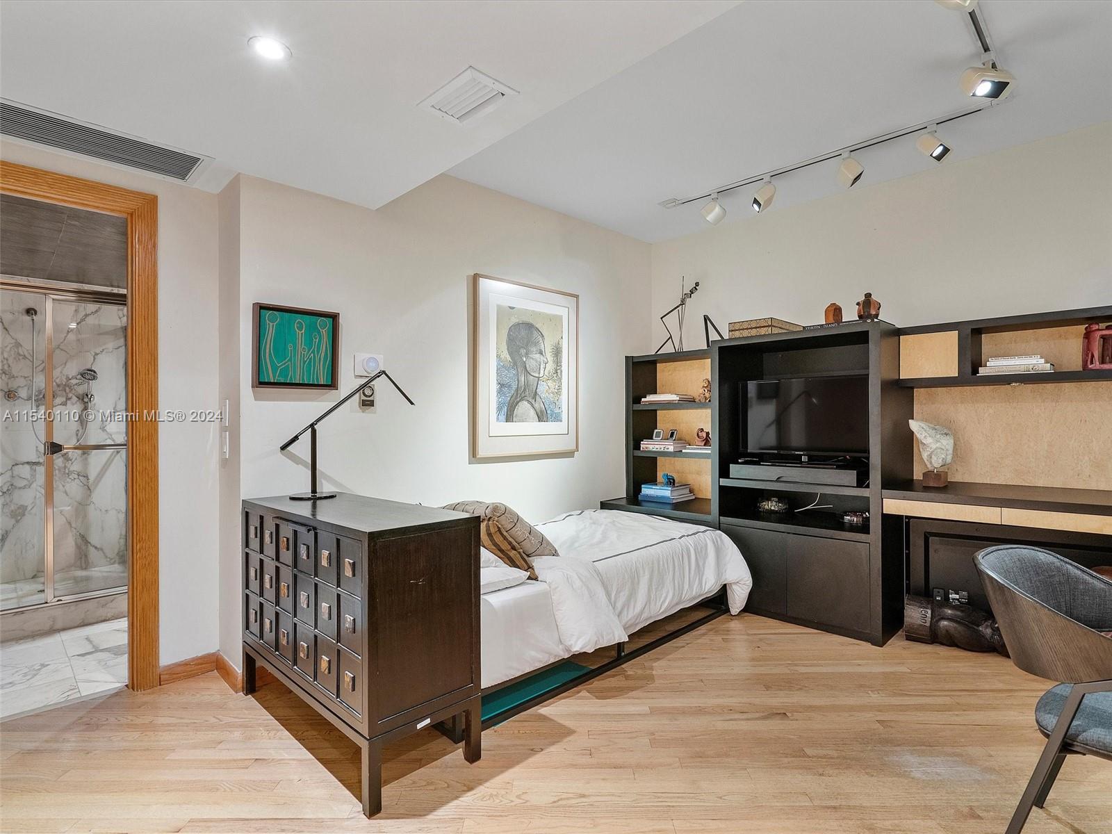 10155 Collins Ave #506, Bal Harbour FL 33154