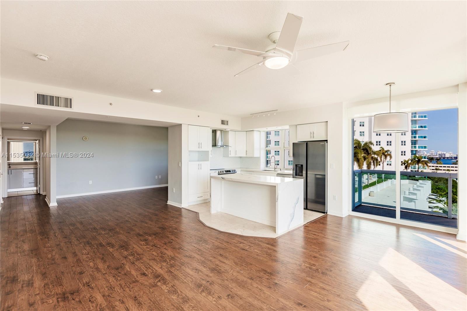 7900 Harbor Island Dr #725, North Bay Village FL 33141