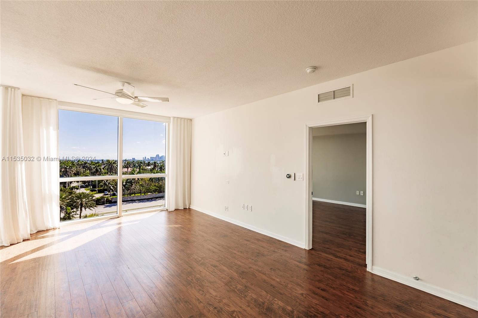 7900 Harbor Island Dr #725, North Bay Village FL 33141