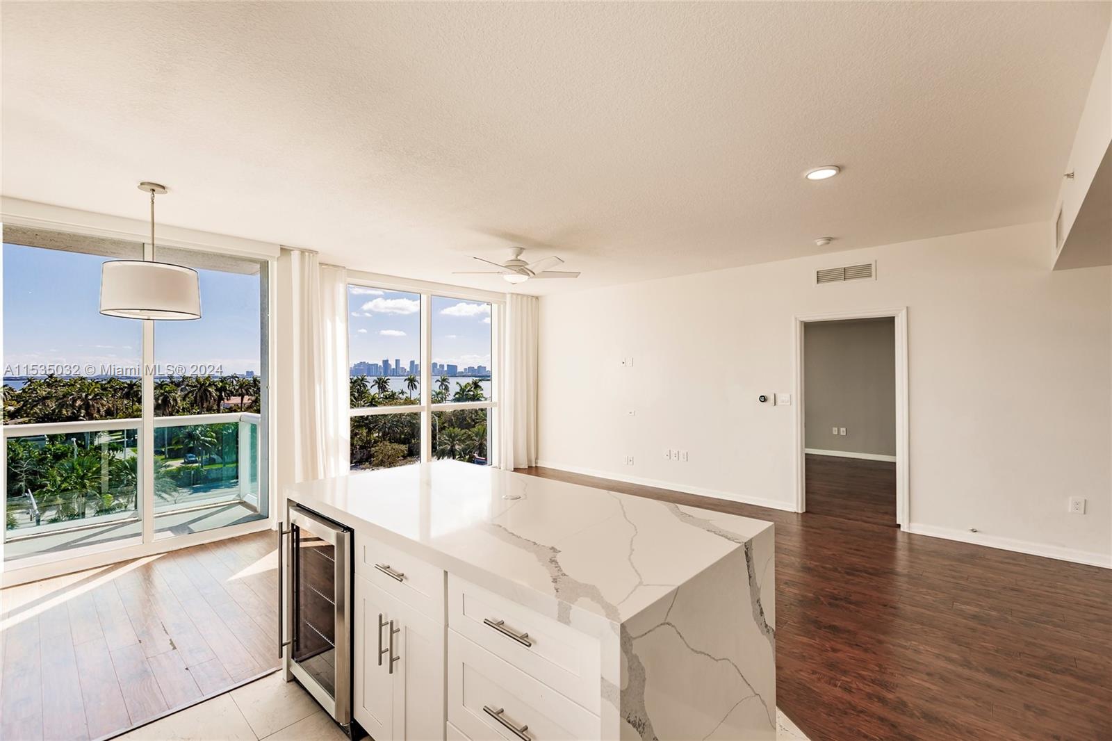 7900 Harbor Island Dr #725, North Bay Village FL 33141