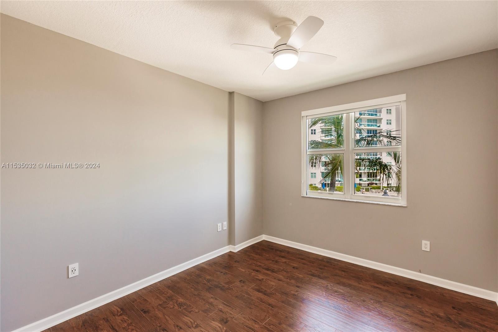 7900 Harbor Island Dr #725, North Bay Village FL 33141