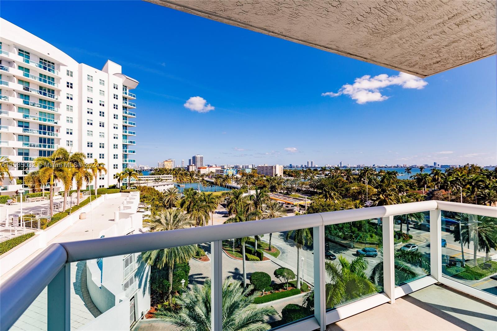 7900 Harbor Island Dr #725, North Bay Village FL 33141