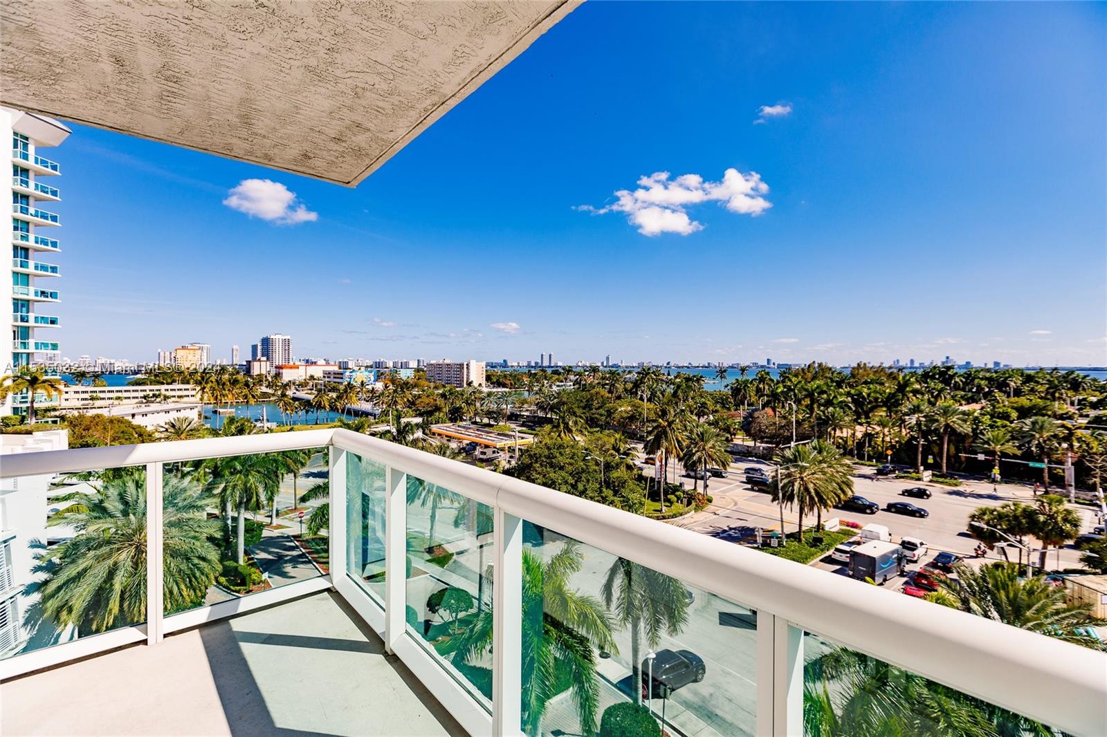 7900 Harbor Island Dr #725, North Bay Village FL 33141
