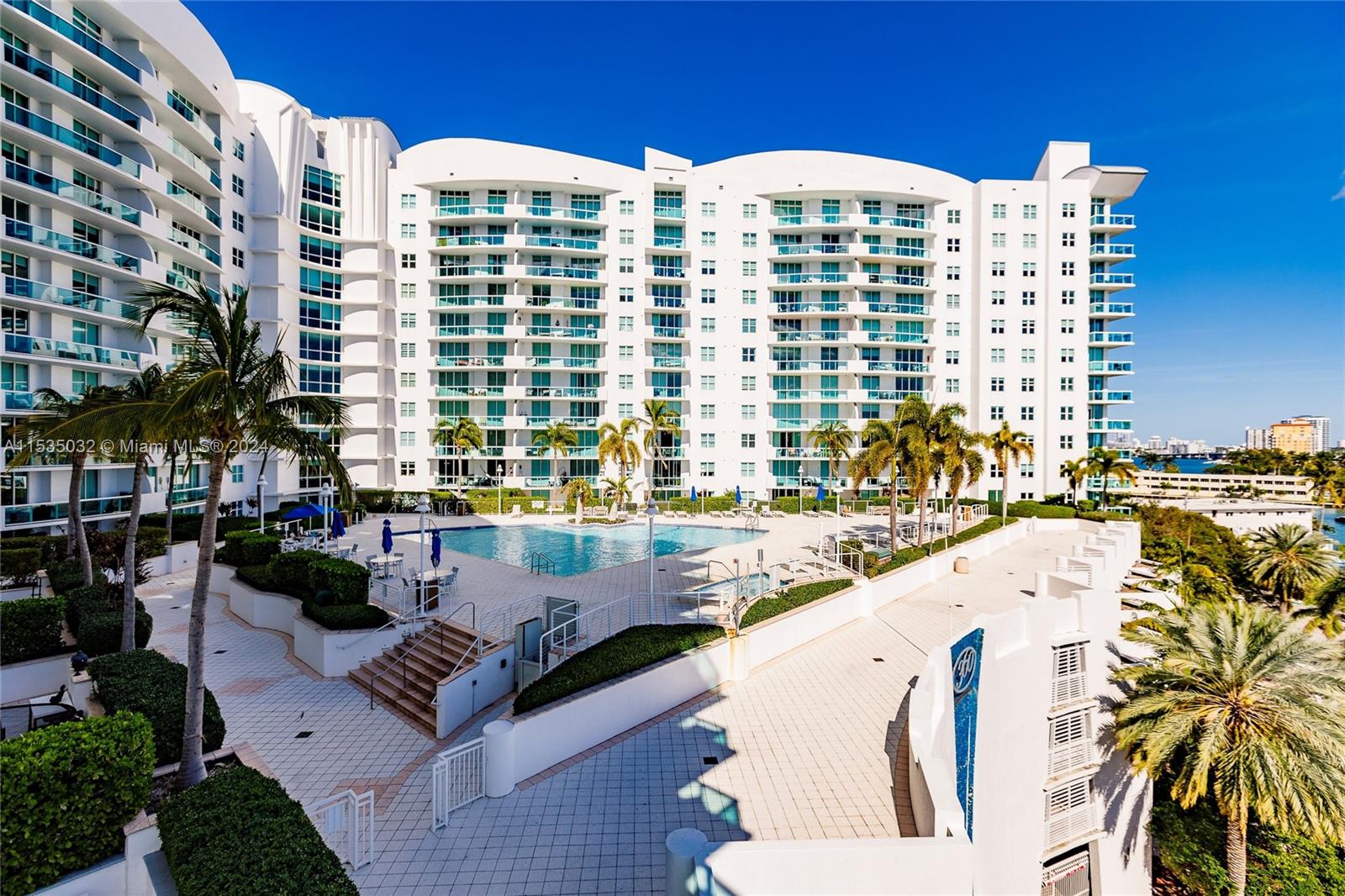 7900 Harbor Island Dr #725, North Bay Village FL 33141