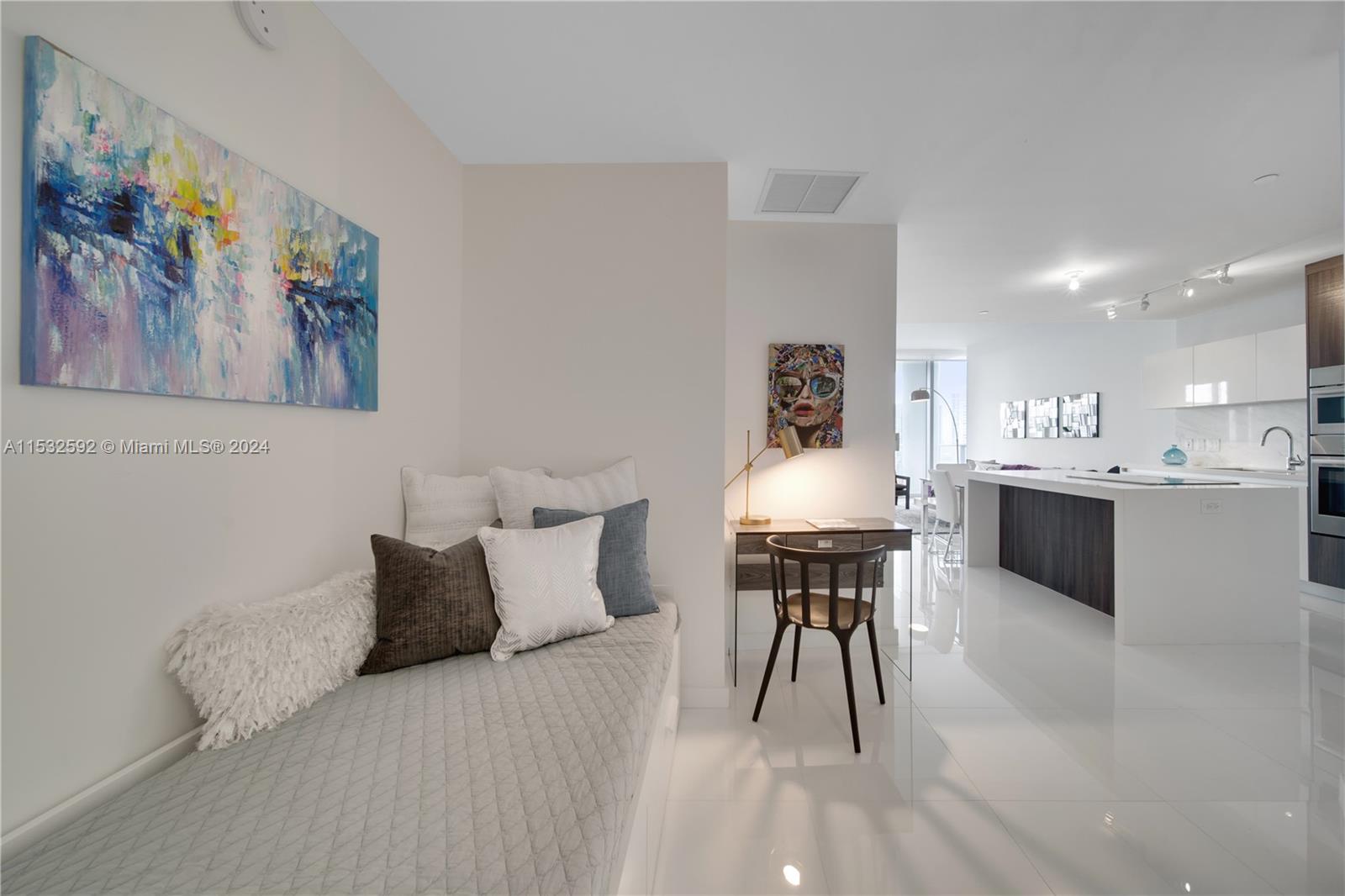 851 NE 1st Ave #1700, Miami FL 33132