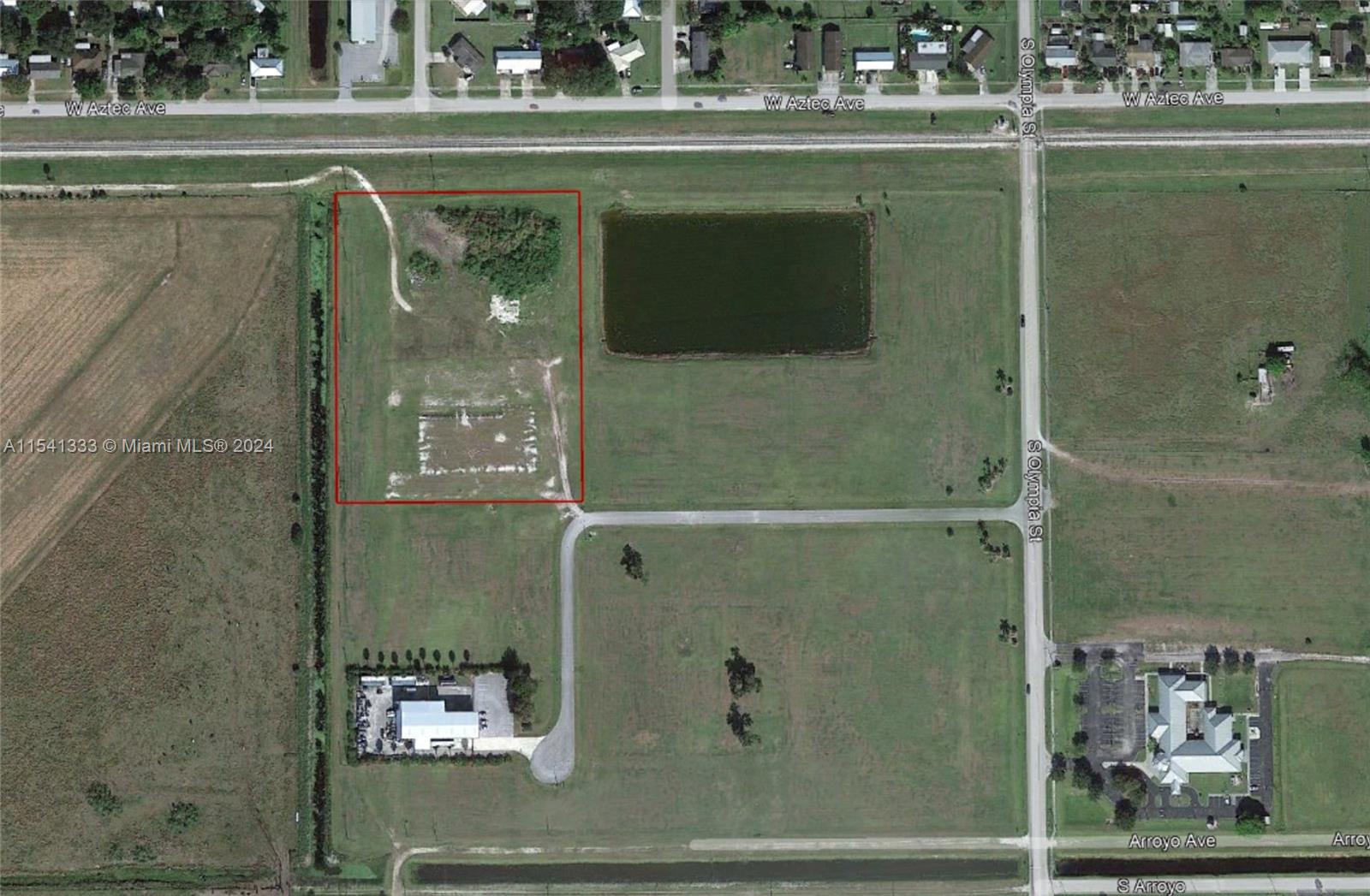 525 Commerce Ct, Clewiston, Florida image 2