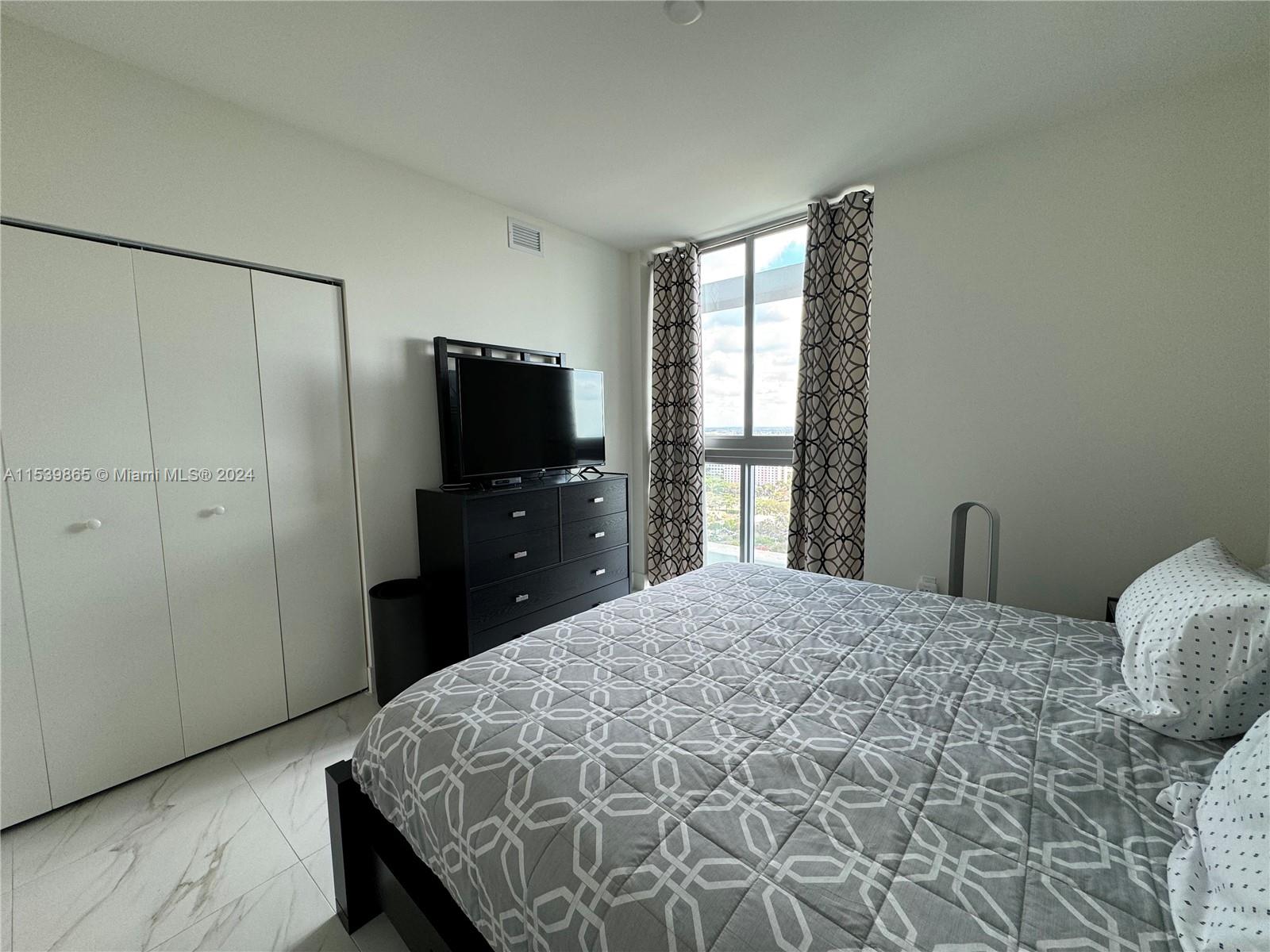 2000 Metropica Way #2409, Sunrise, Florida image 24