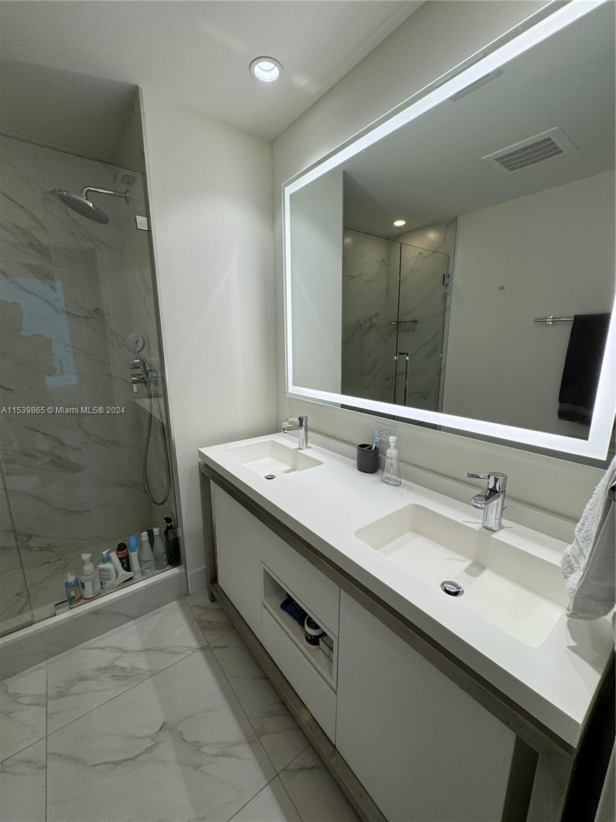 2000 Metropica Way #2409, Sunrise, Florida image 37