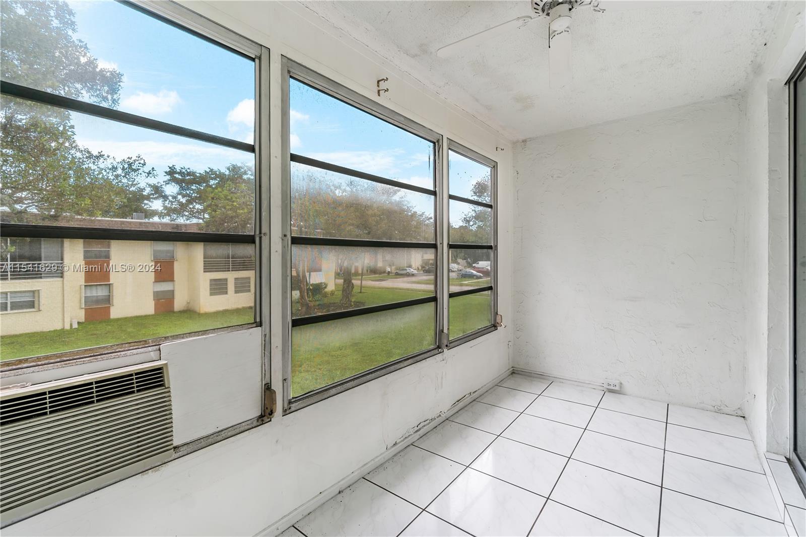 5535 N Lakewood Cir N #323, Margate, Florida image 24