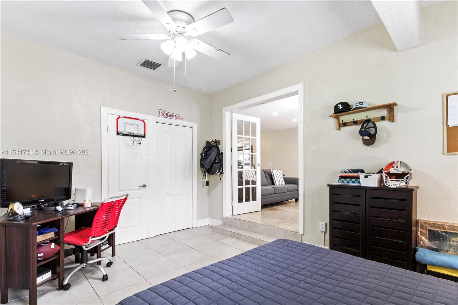 Listing Photo 17