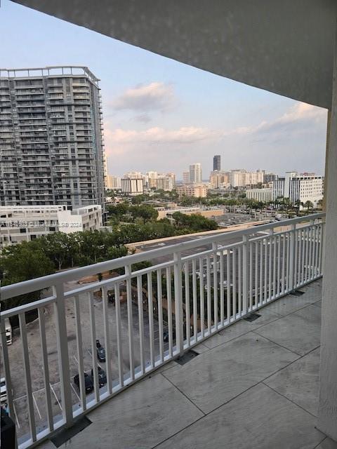 1755 E Hallandale Beach Blvd #1004E, Hallandale Beach, Florida image 6