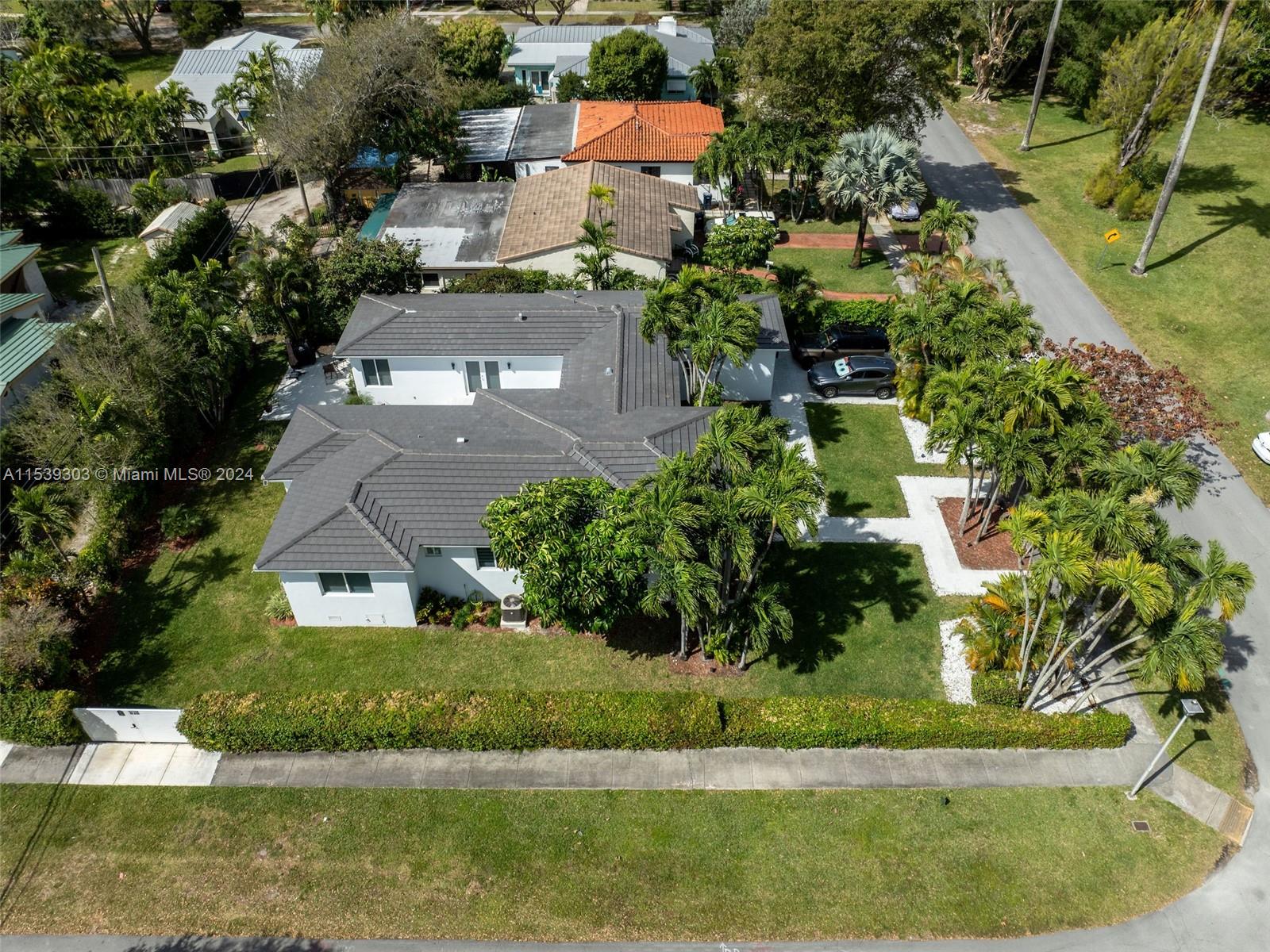 380 Morningside Dr, Miami Springs, Florida image 37