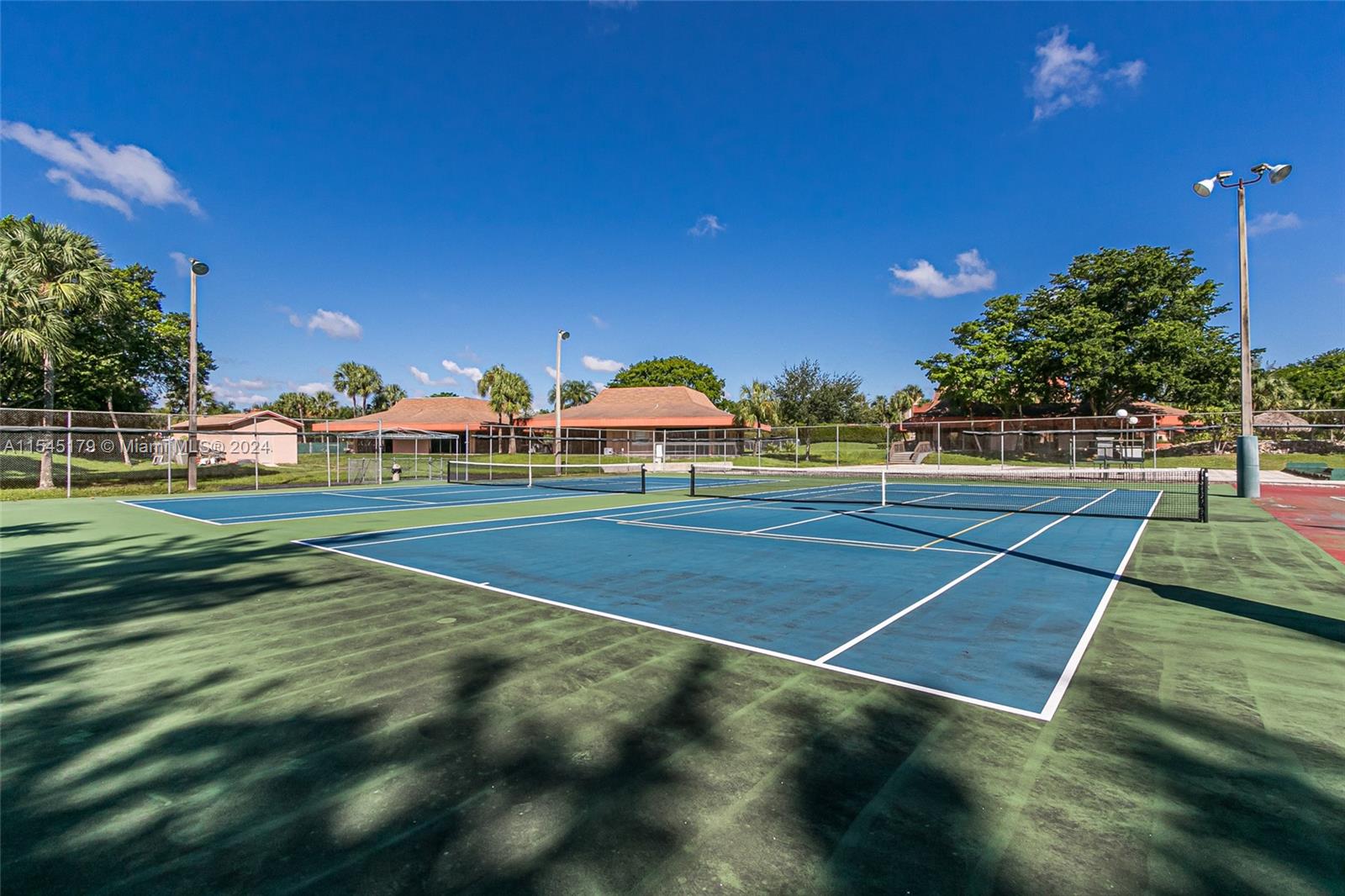 3150 Holiday Springs Blvd #8-305, Margate, Florida image 34