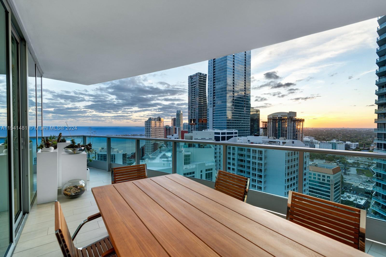 1331 Brickell Bay Dr #3211, Miami FL 33131