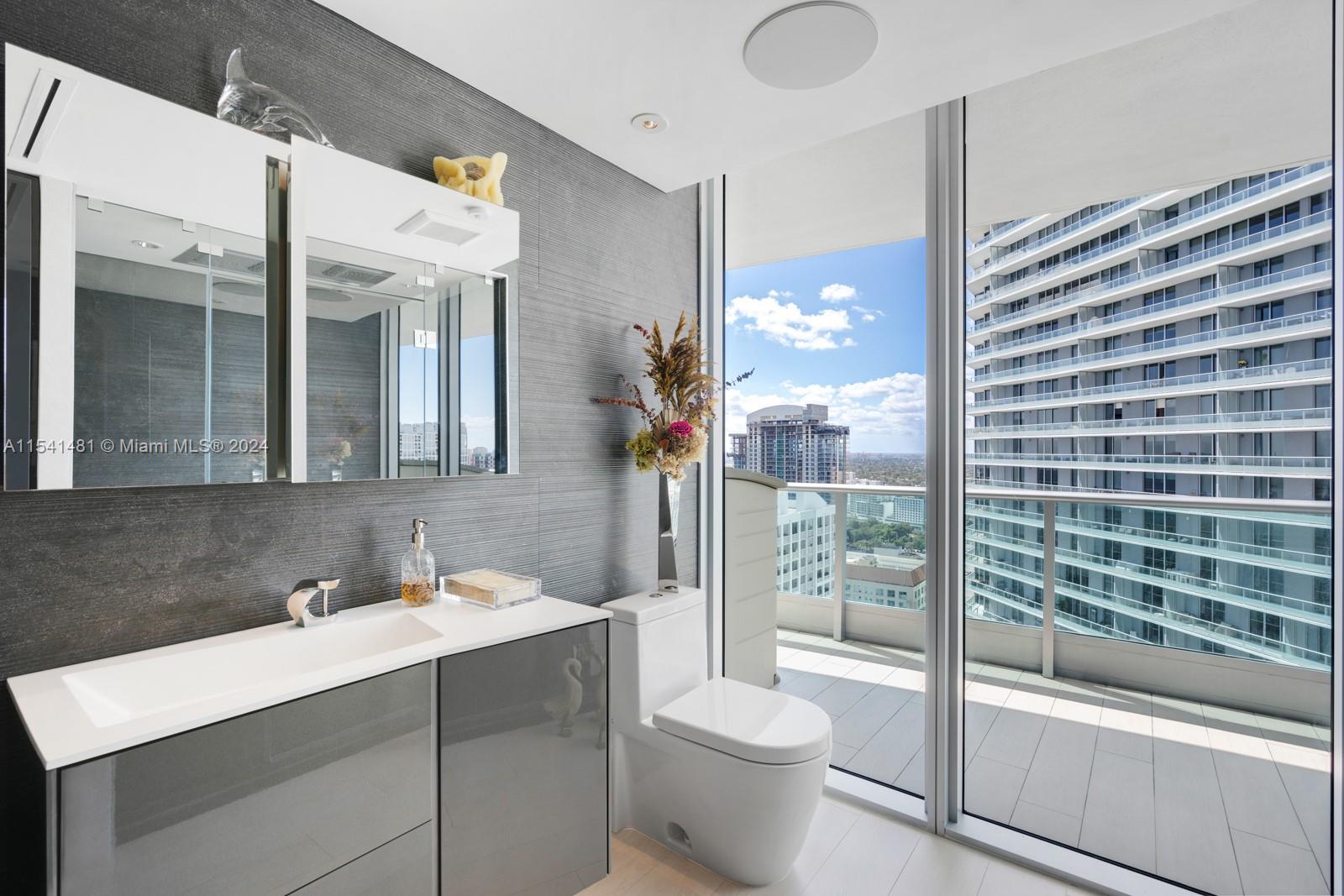 1331 Brickell Bay Dr #3211, Miami FL 33131
