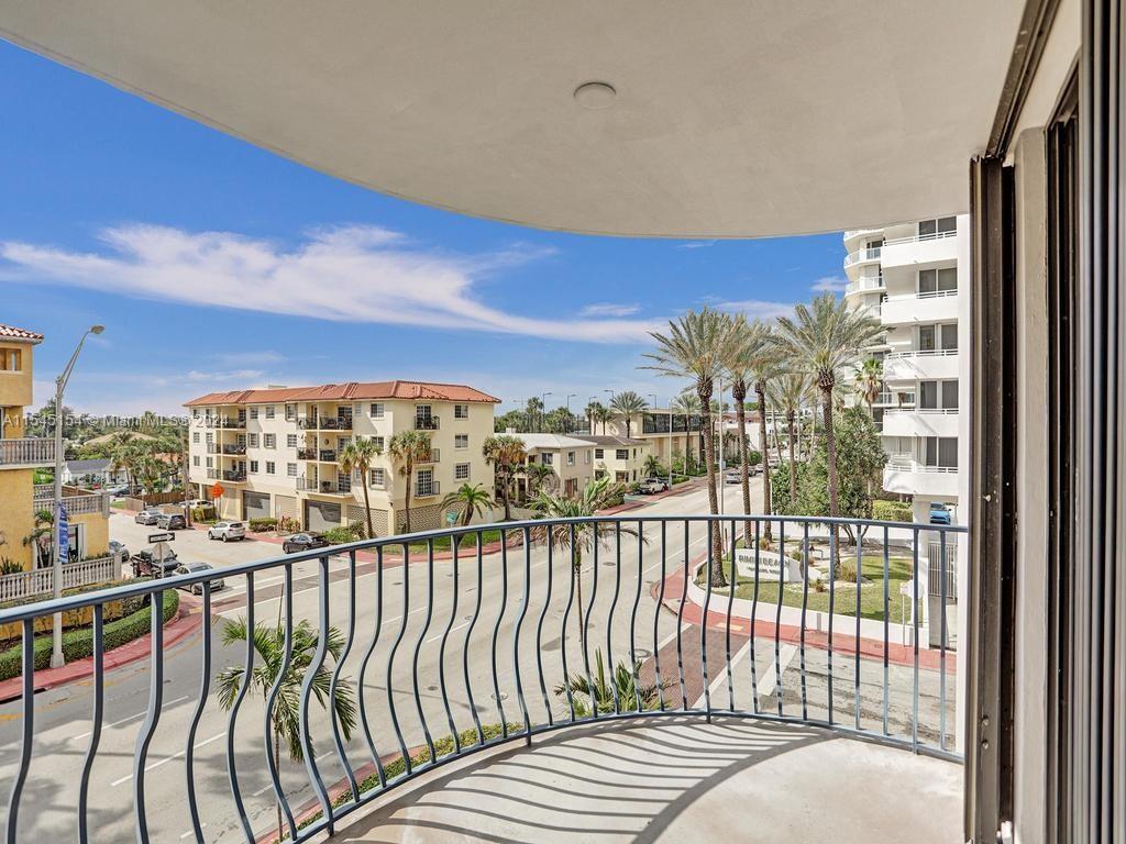 8877 Collins Ave #304, Surfside FL 33154