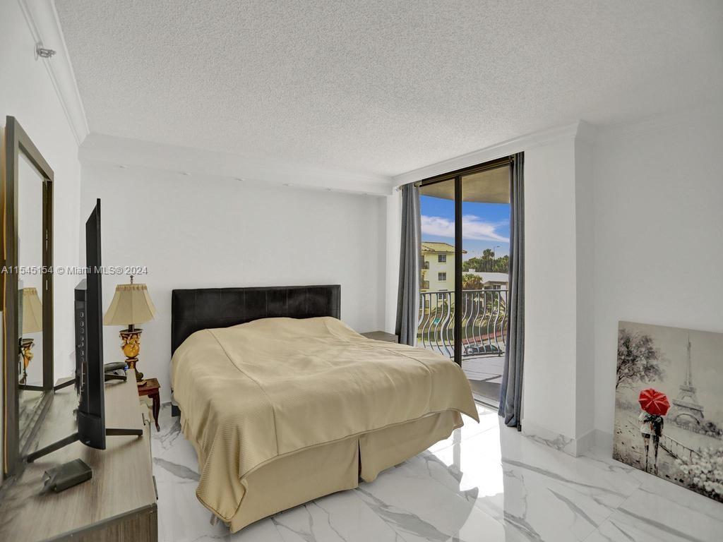 8877 Collins Ave #304, Surfside FL 33154