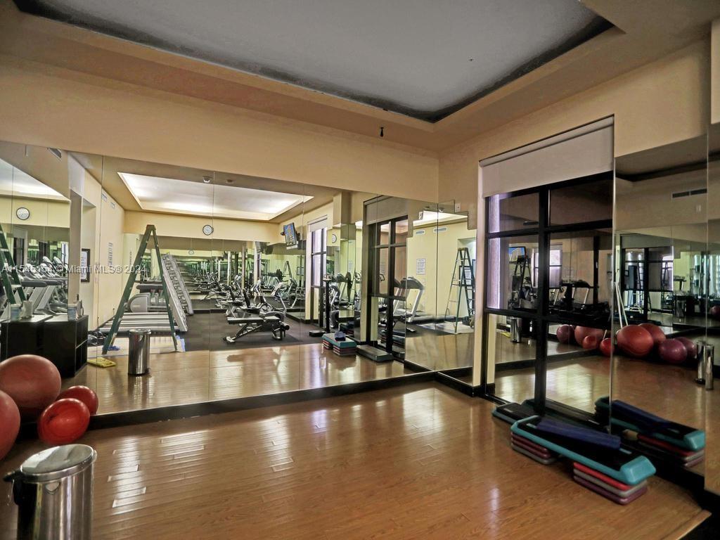 8877 Collins Ave #304, Surfside FL 33154
