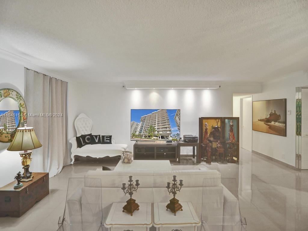 8877 Collins Ave #304, Surfside FL 33154