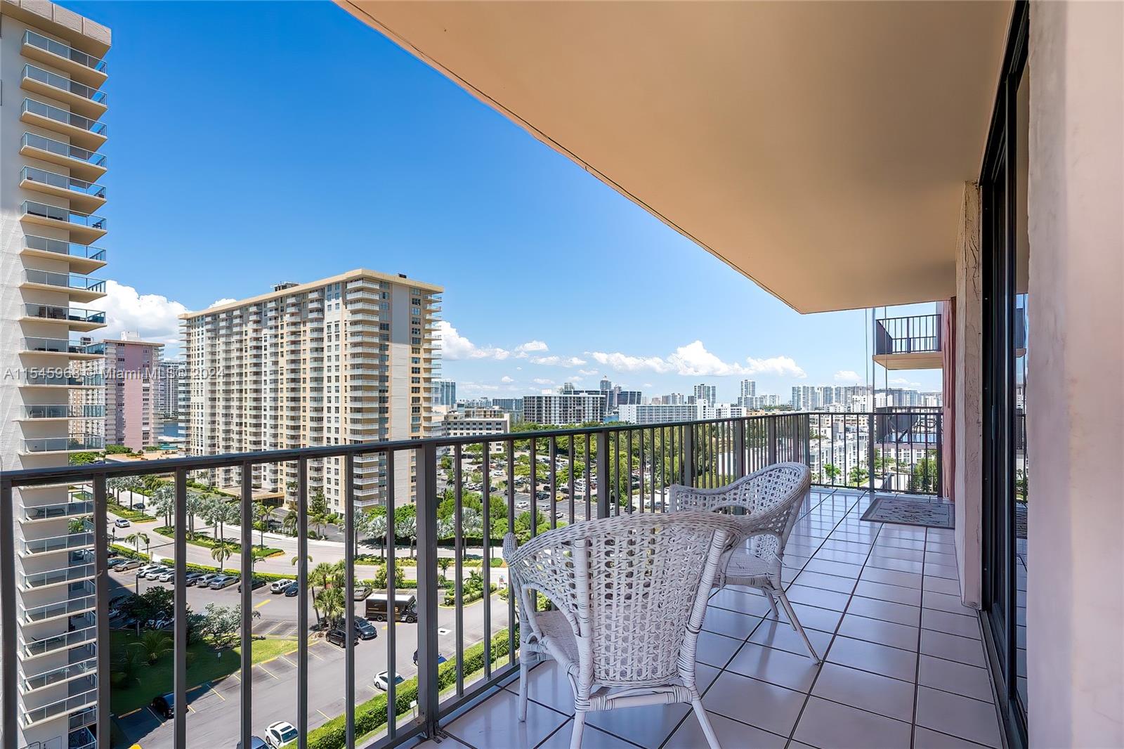 210 174th St #1209, Sunny Isles Beach, Florida image 33