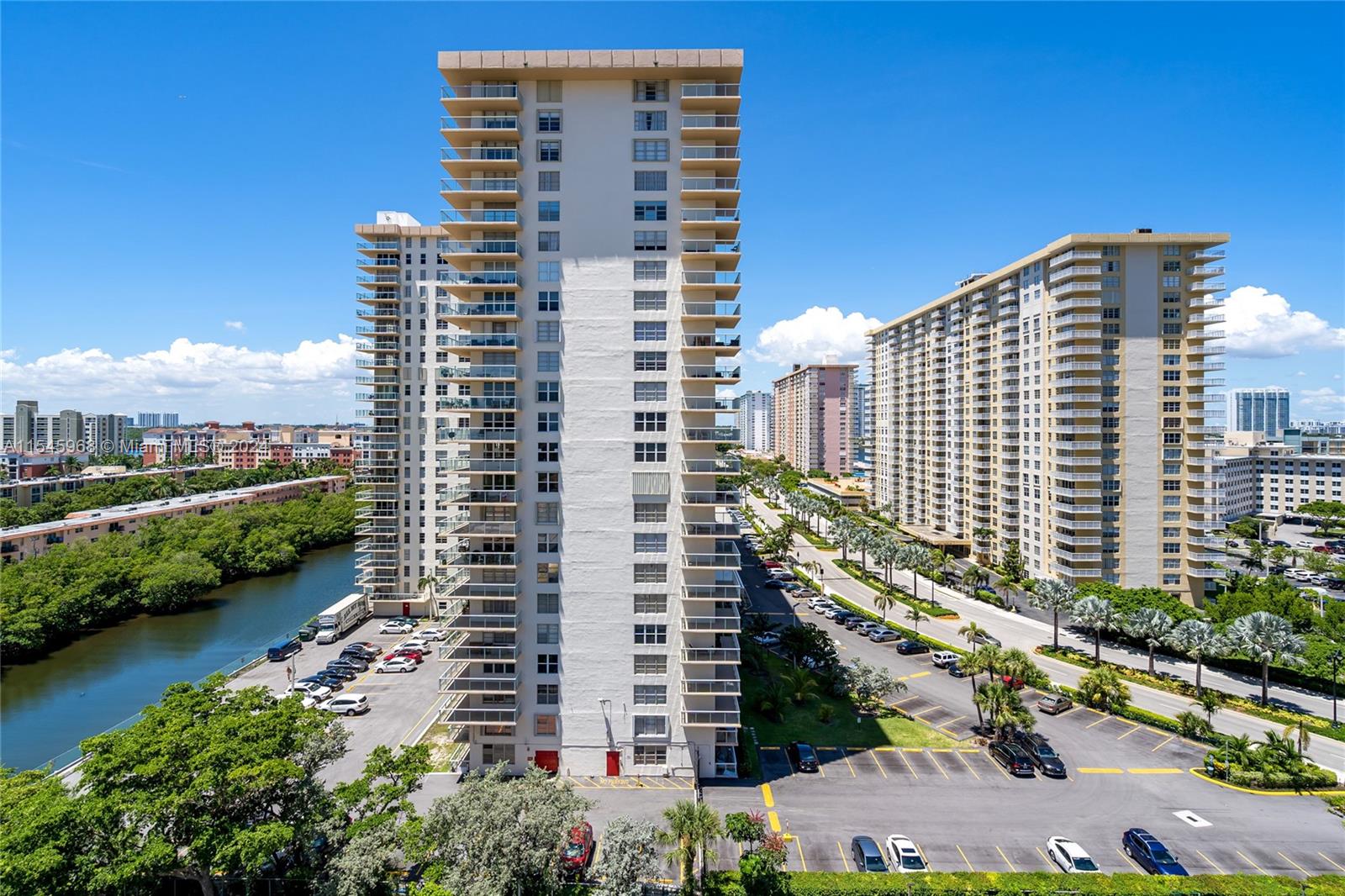 210 174th St #1209, Sunny Isles Beach, Florida image 38