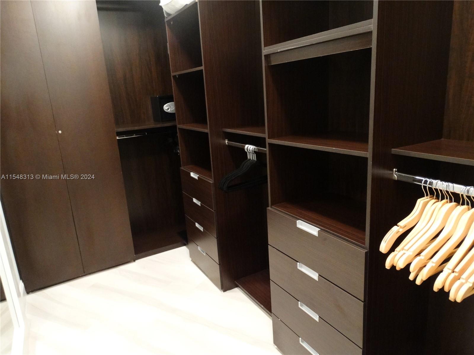 15901 Collins Ave #3907, Sunny Isles Beach FL 33160