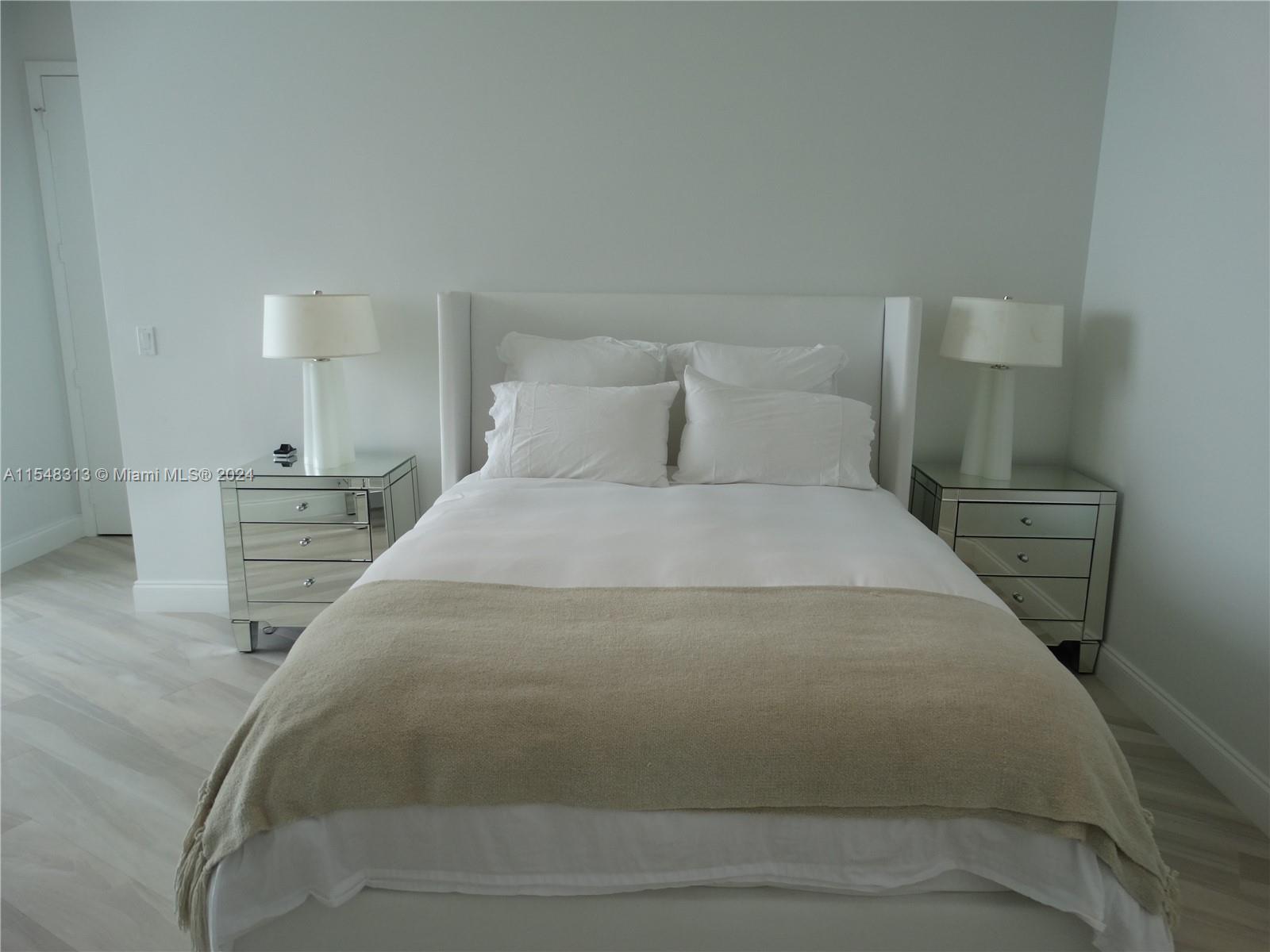 15901 Collins Ave #3907, Sunny Isles Beach FL 33160