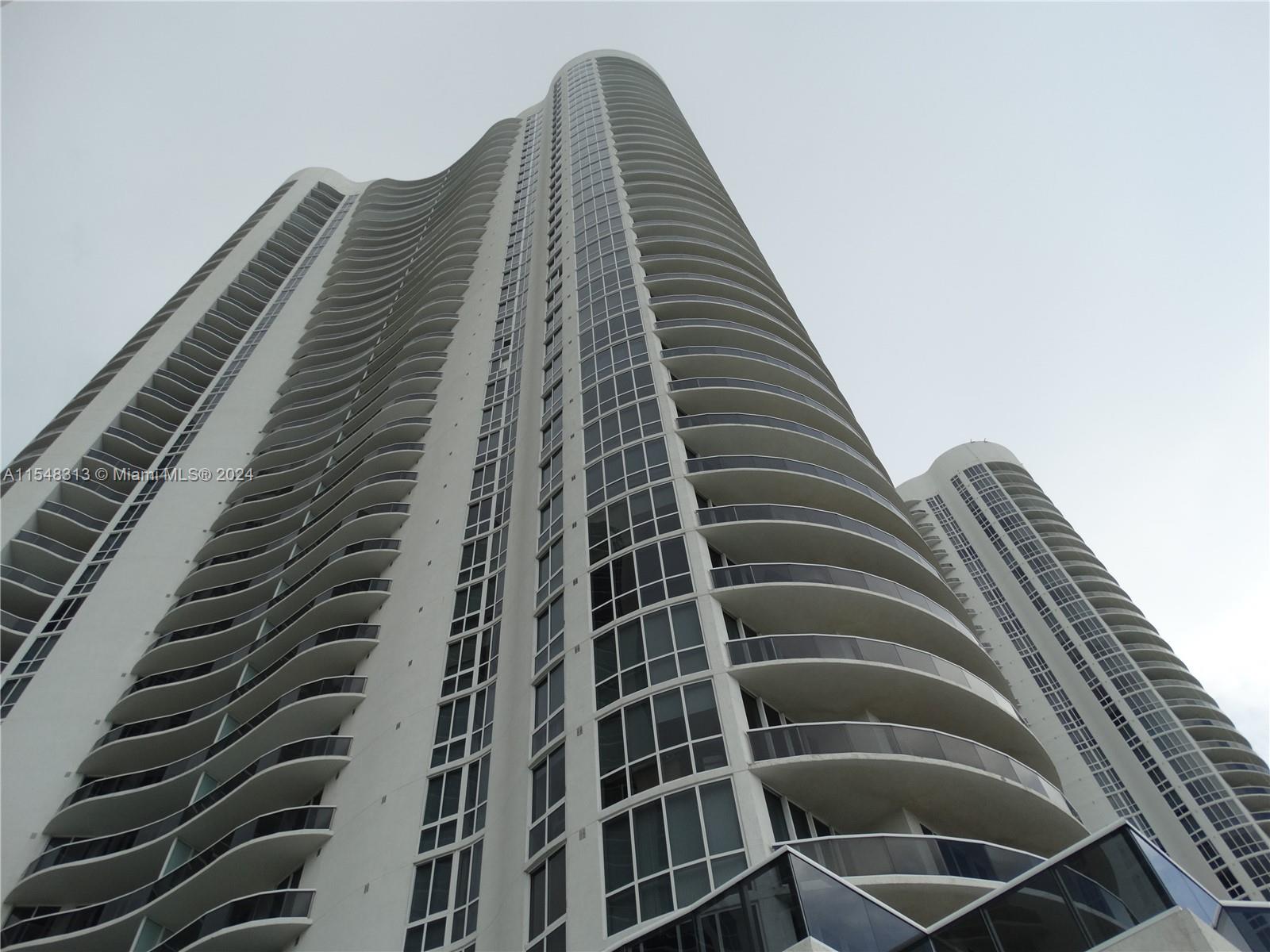 15901 Collins Ave #3907, Sunny Isles Beach FL 33160