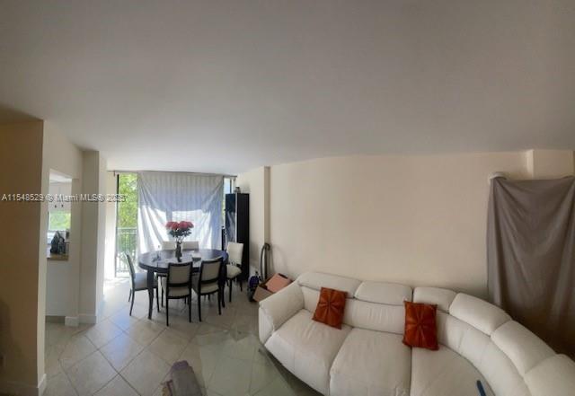 16919 N Bay Rd #414, Sunny Isles Beach, Florida image 2